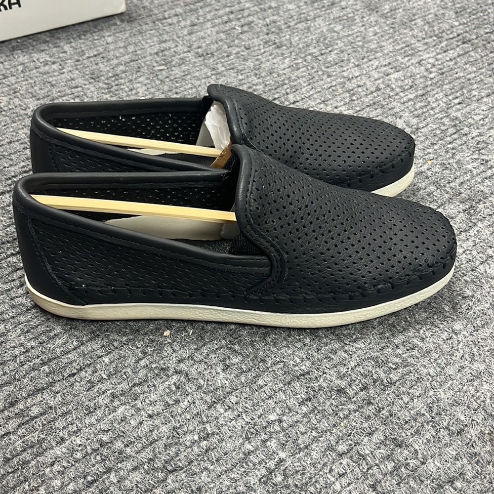 Minnetonka Women’s Pacific Black Loafers (3150) - Picture 2 of 7